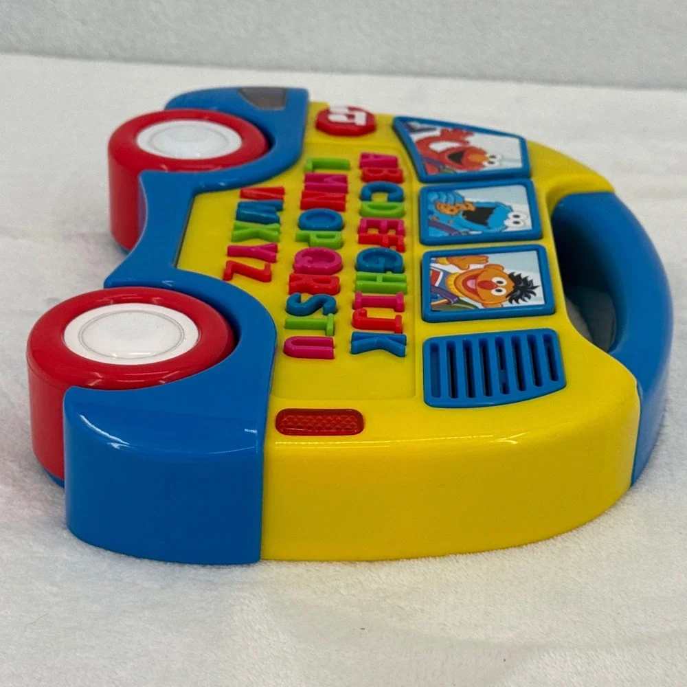 Vintage Sesame Street Elmo's Alphabet Bus ABC Learning Musical Toy Fisher Price